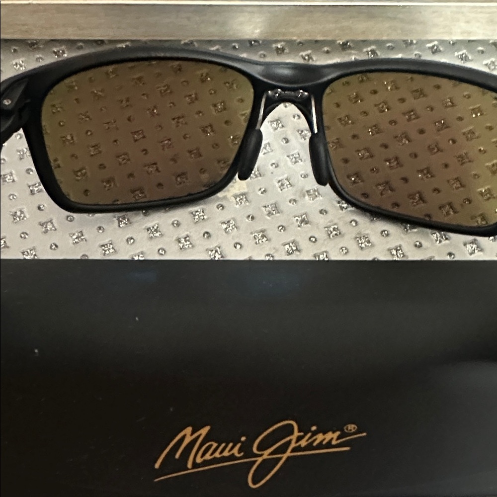 Maui Jim Red Sands - EUC - Picture 3 of 11